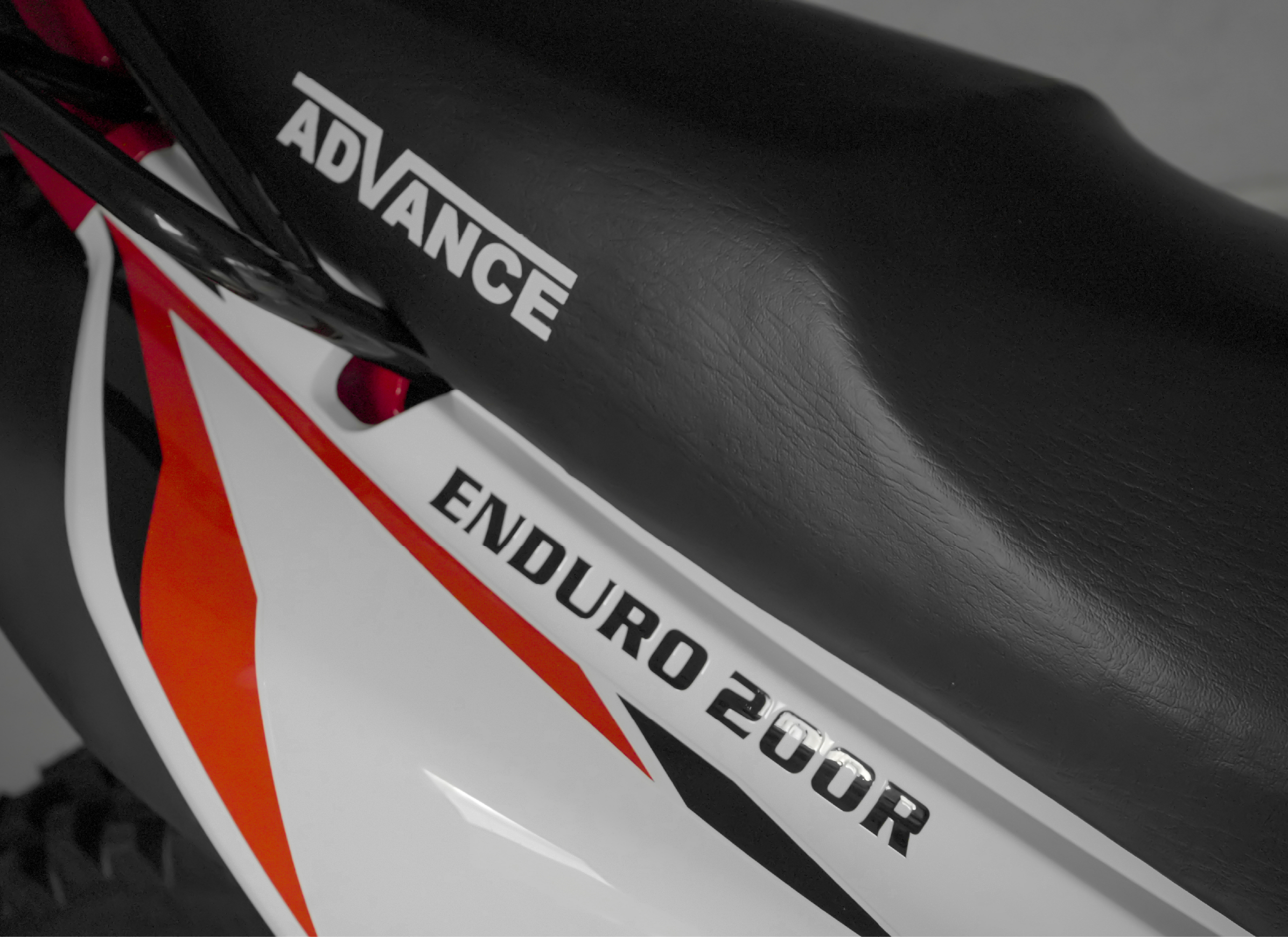 ADVANCE ENDURO 200R - Imagen 1