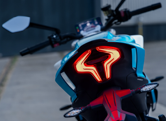 CF Moto 450NK  - Thumbnail 2