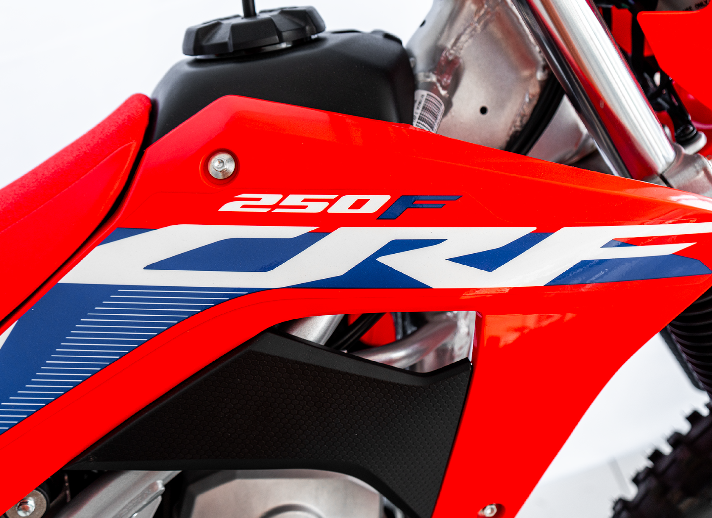 Honda CRF 250 F - Thumbnail 2