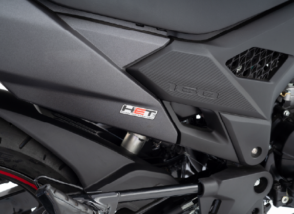 Honda X-BLADE  - Imagen 1